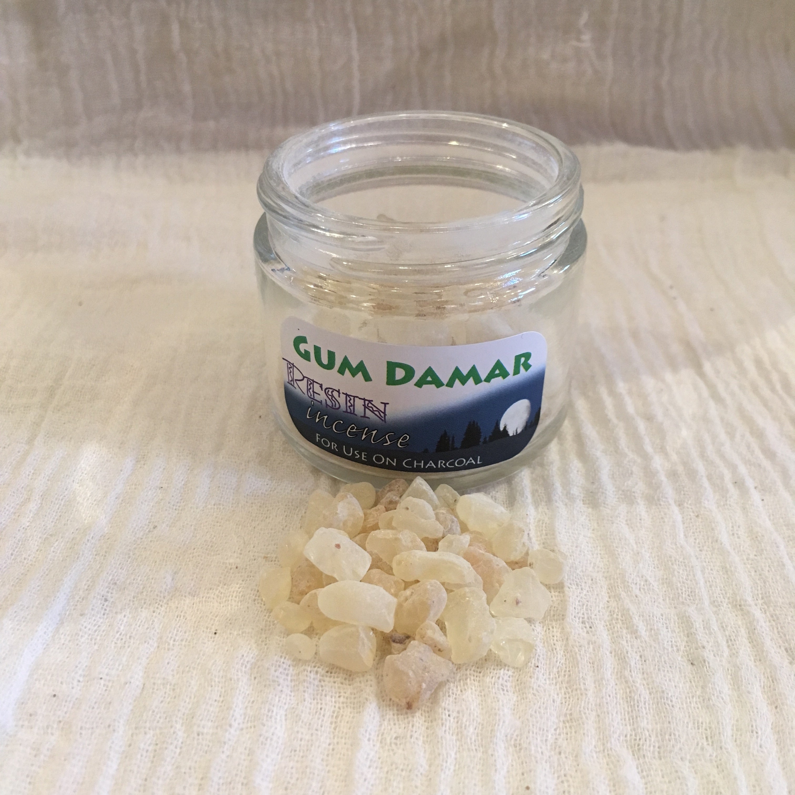 gum damar.jpg