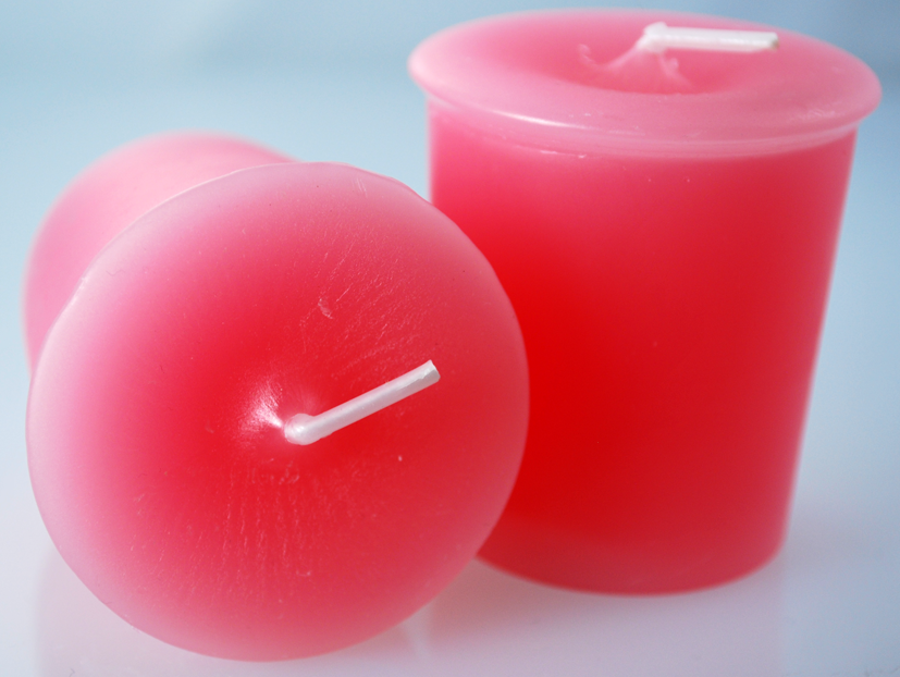 Scented_Votive___4dcb25e42cc69.png